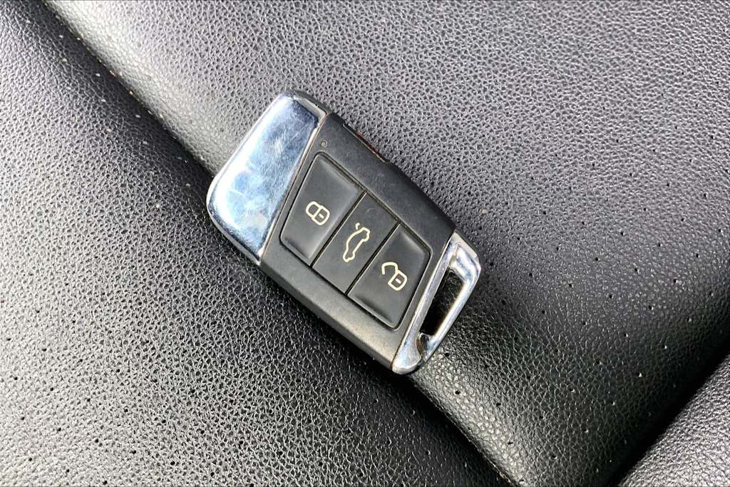 Thumbnail: 2021 Volkswagen Atlas - 19