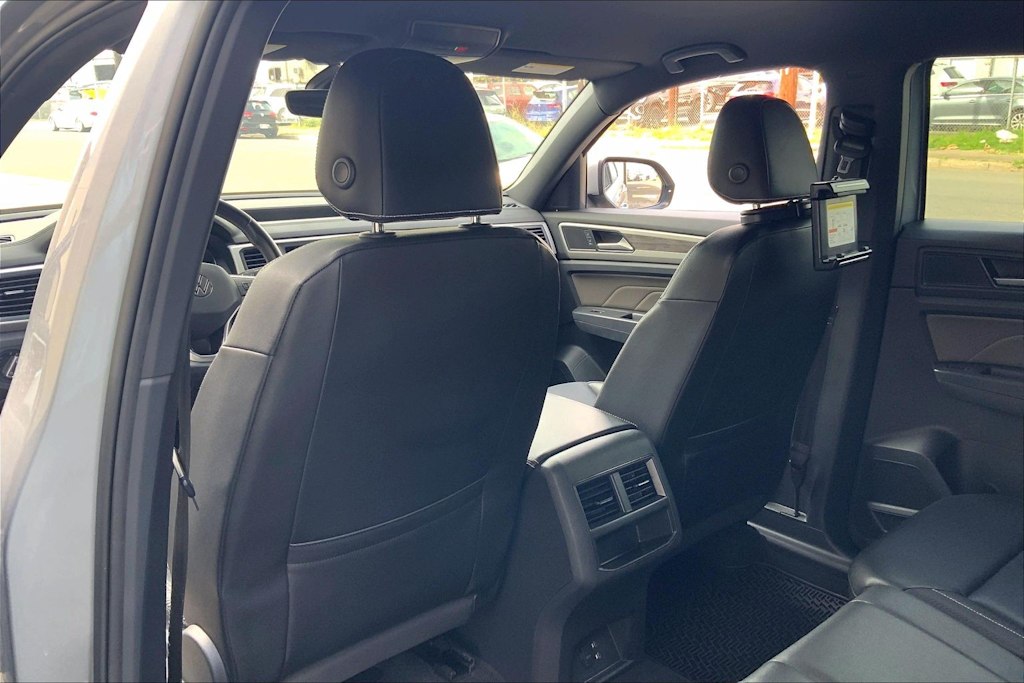 Thumbnail: 2021 Volkswagen Atlas - 12