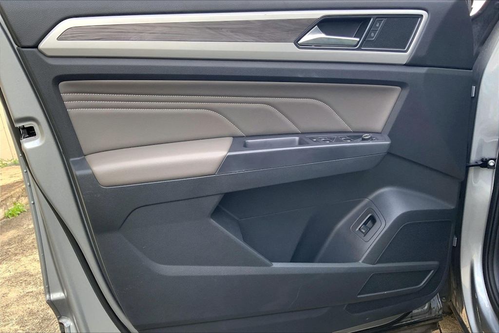 Thumbnail: 2021 Volkswagen Atlas - 26