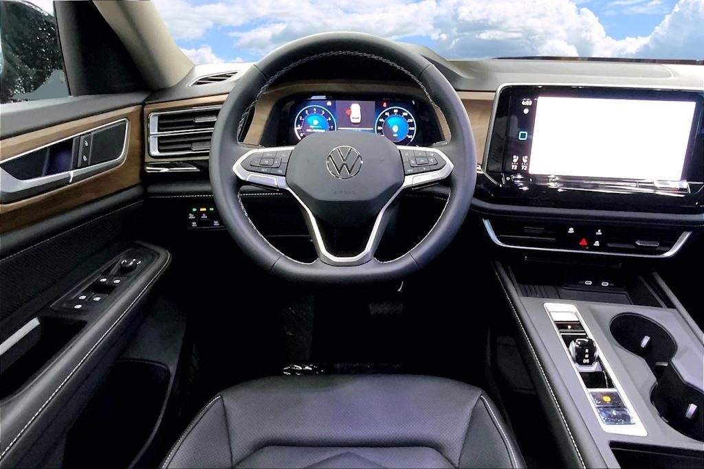 Thumbnail: 2026 Volkswagen Atlas - 14