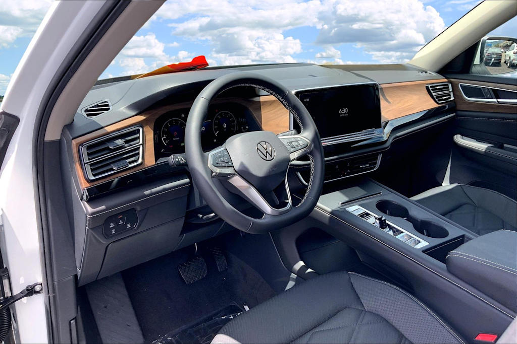 Thumbnail: 2026 Volkswagen Atlas - 2
