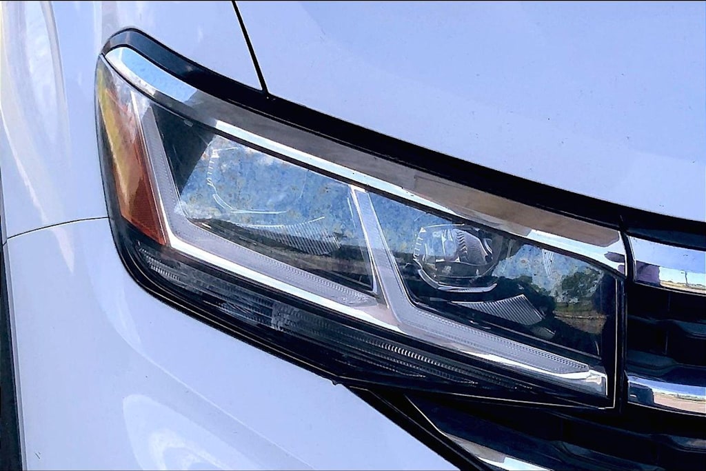 Thumbnail: 2022 Volkswagen Atlas - 30