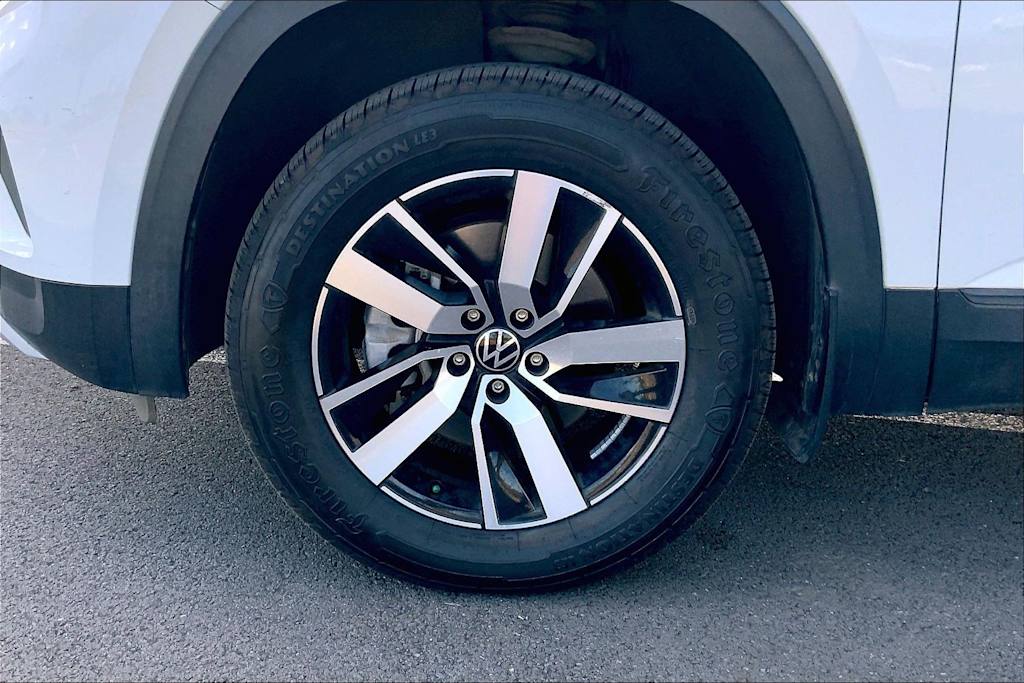 Thumbnail: 2022 Volkswagen Atlas - 8