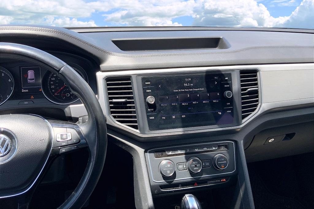 Thumbnail: 2019 Volkswagen Atlas - 16
