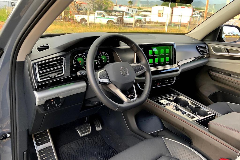 2024 Volkswagen Atlas Peak Edition SEL 2