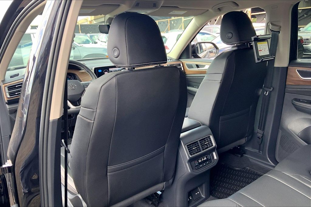 Thumbnail: 2026 Volkswagen Atlas - 13