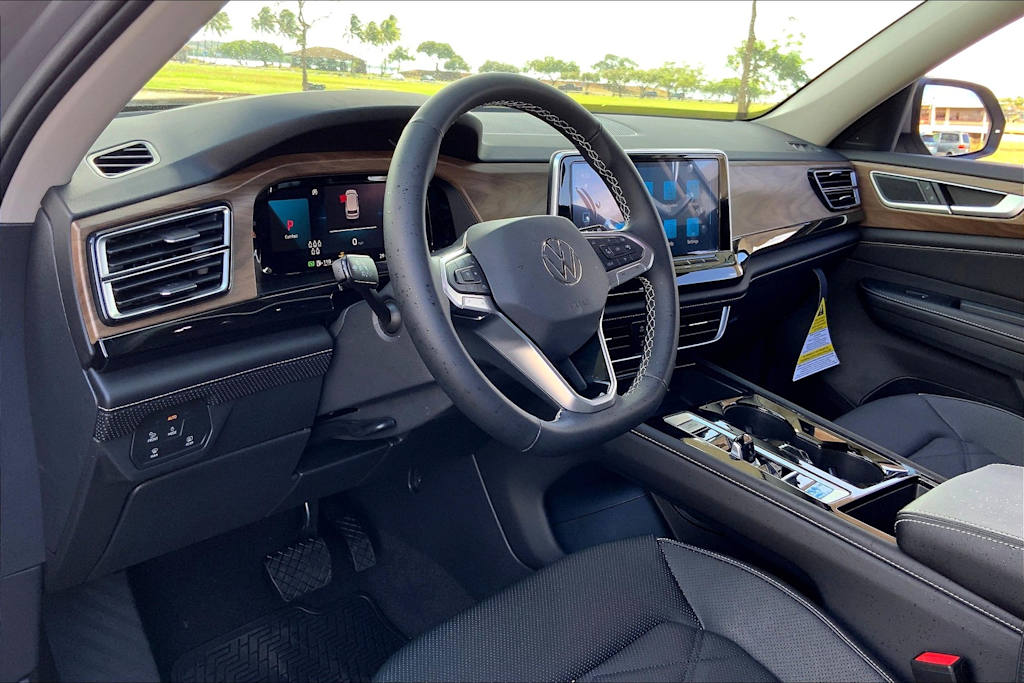 2024 Volkswagen Atlas SE 3