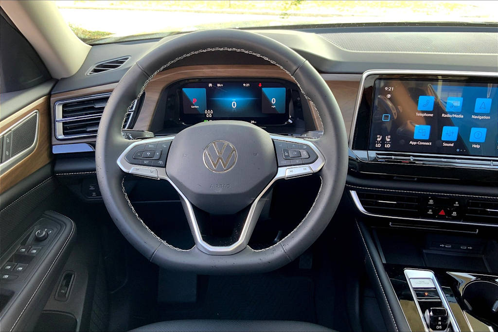 2024 Volkswagen Atlas SE 15