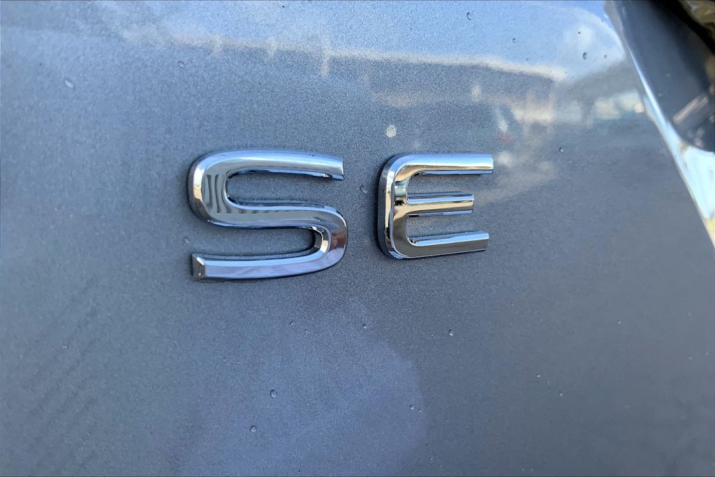 2024 Volkswagen Atlas SE 8