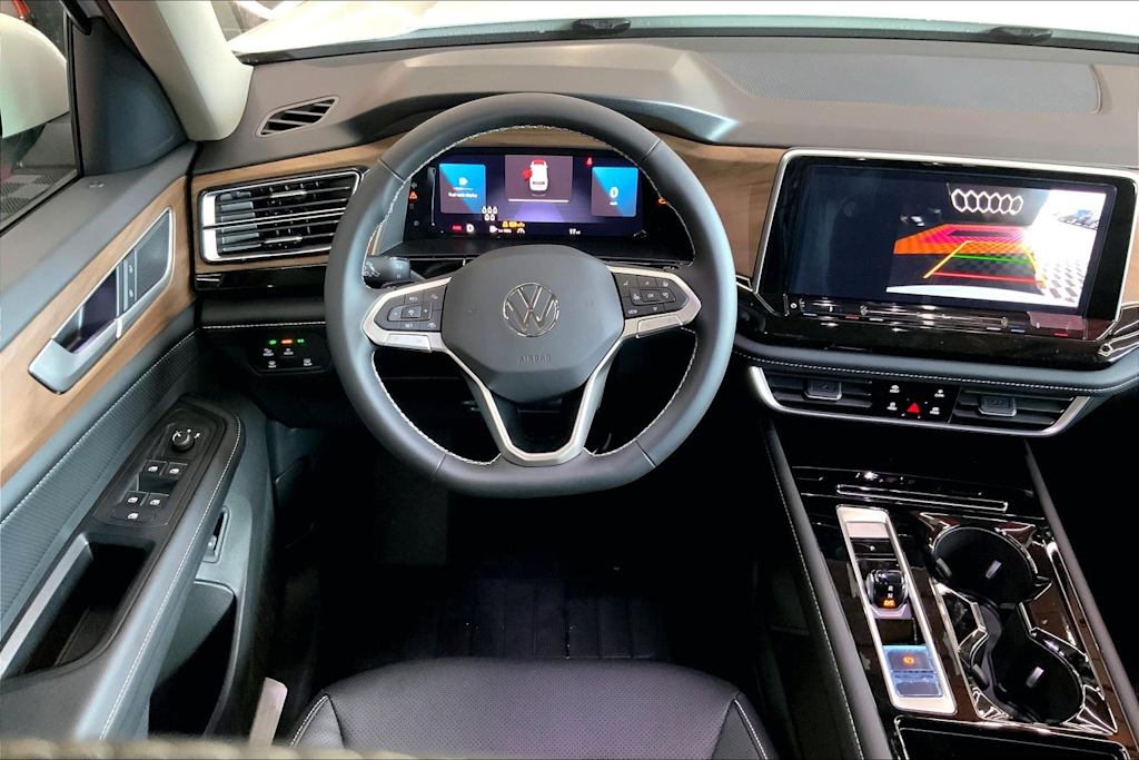 Thumbnail: 2026 Volkswagen Atlas - 14