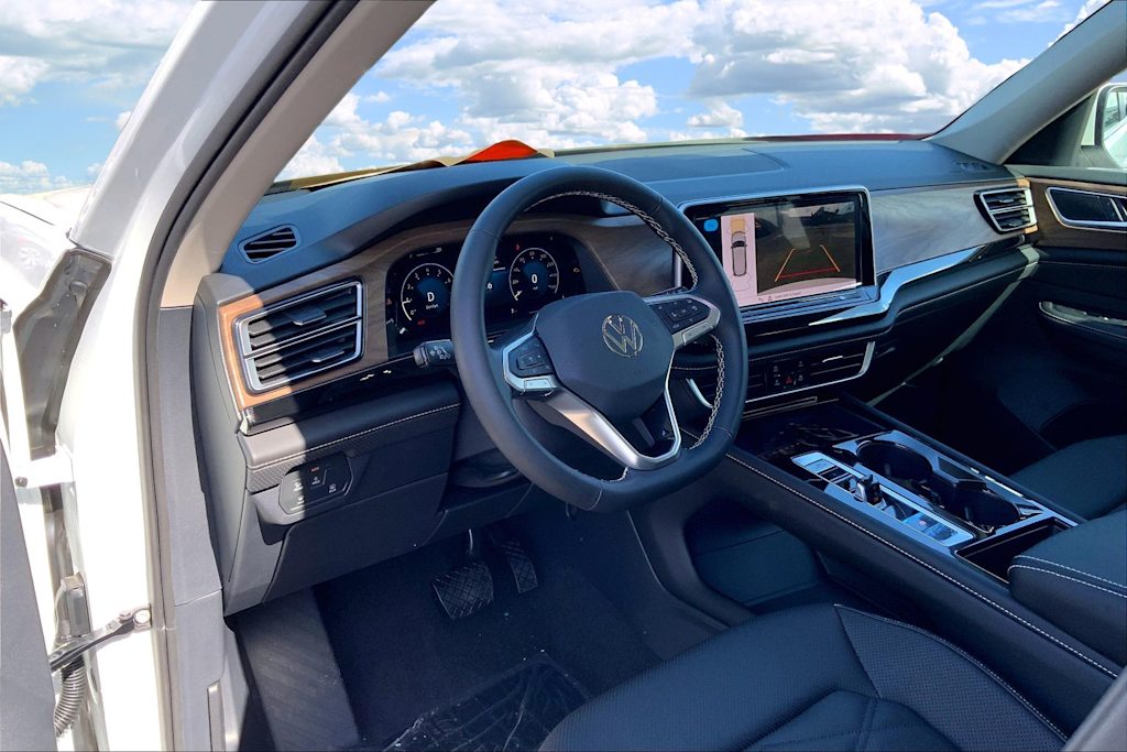 Thumbnail: 2026 Volkswagen Atlas - 2