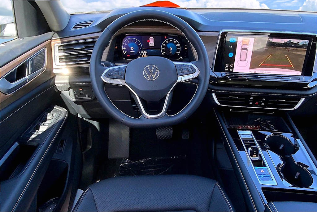 Thumbnail: 2026 Volkswagen Atlas - 14