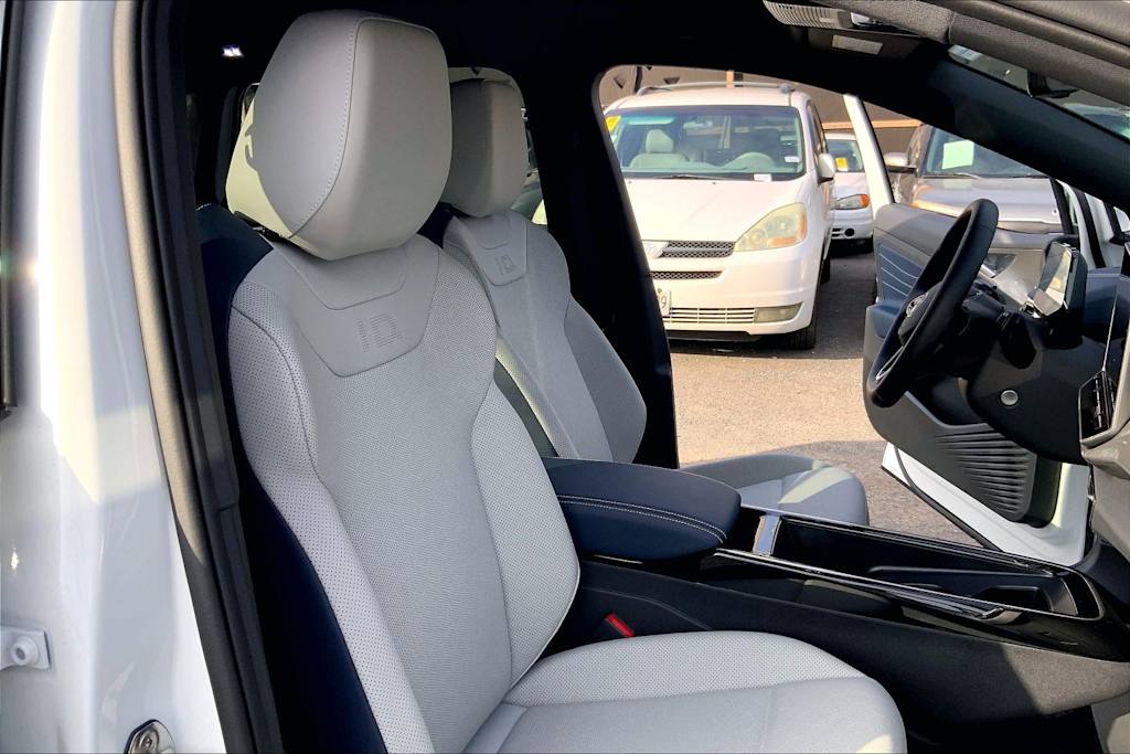 Thumbnail: 2025 Volkswagen ID.4 - 12