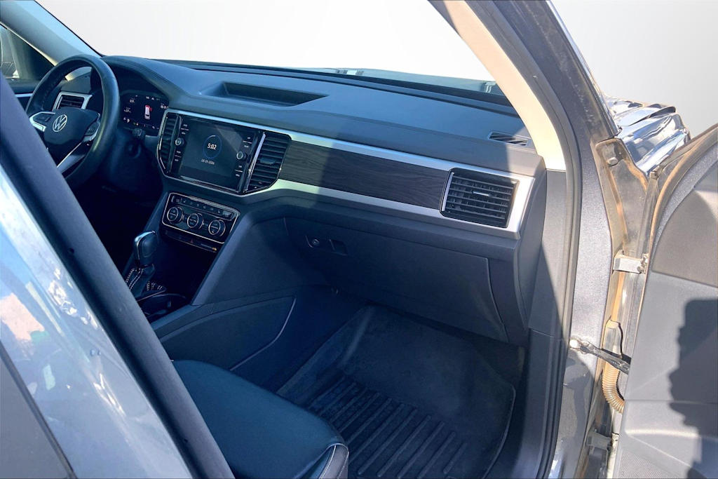 Thumbnail: 2022 Volkswagen Atlas - 24