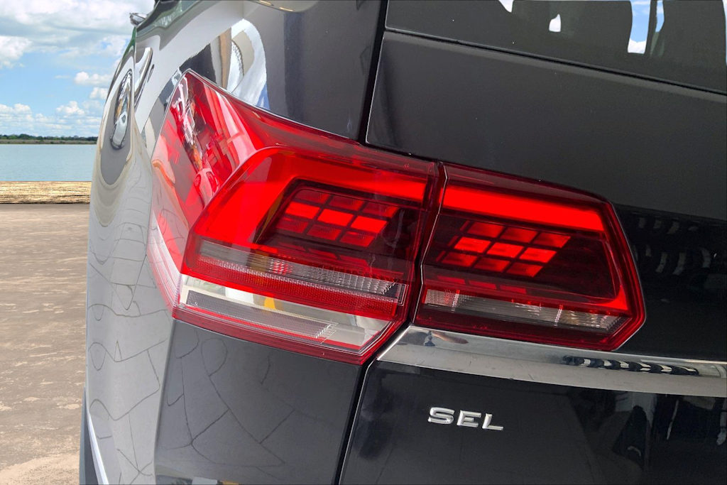 Thumbnail: 2018 Volkswagen Atlas - 32