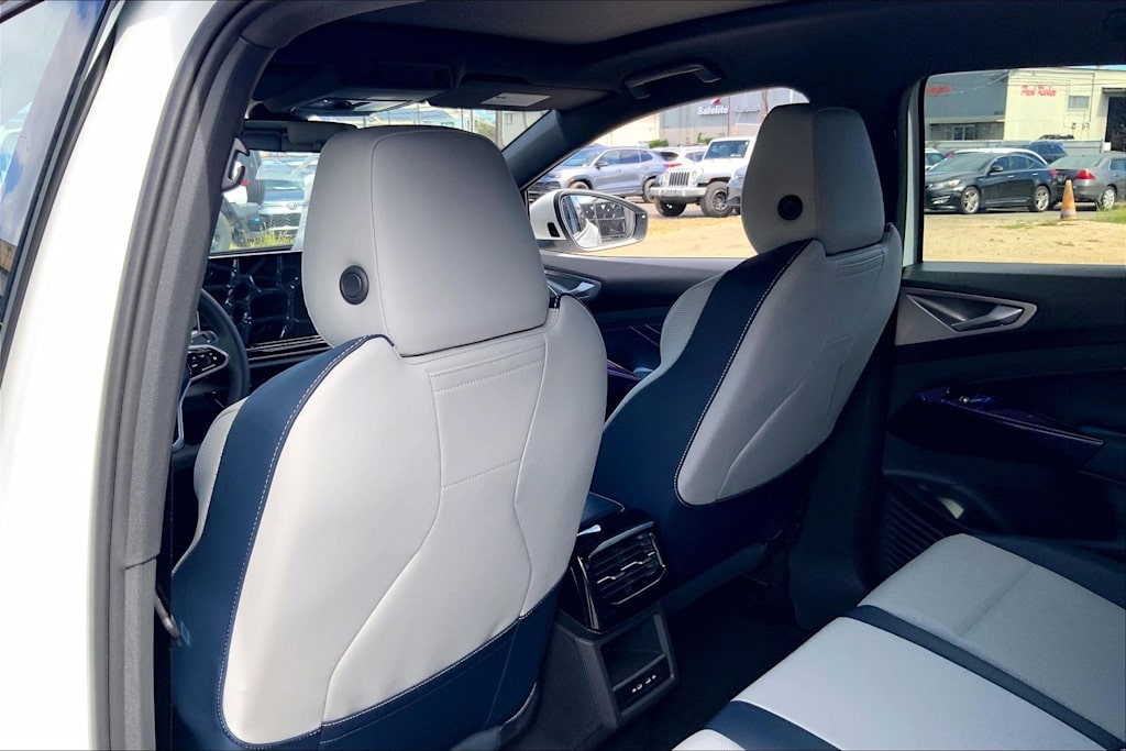 Thumbnail: 2026 Volkswagen ID.4 - 13