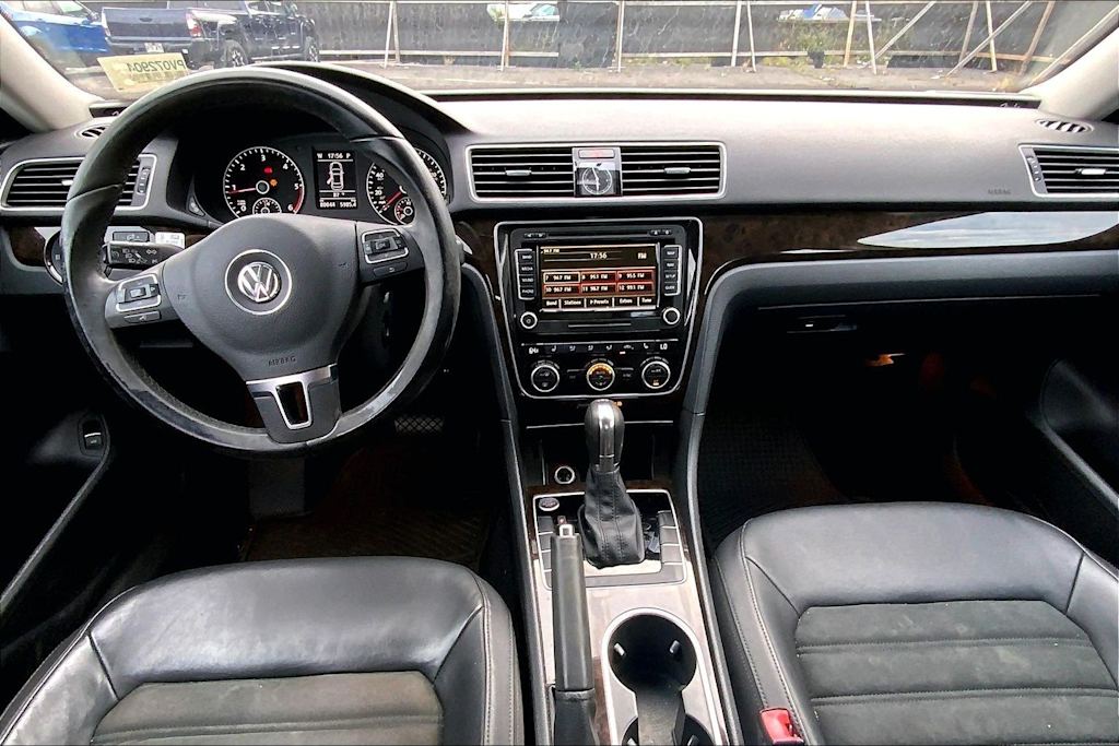 Thumbnail: 2014 Volkswagen Passat - 10