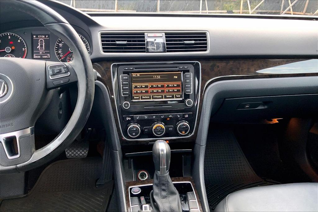 Thumbnail: 2014 Volkswagen Passat - 15