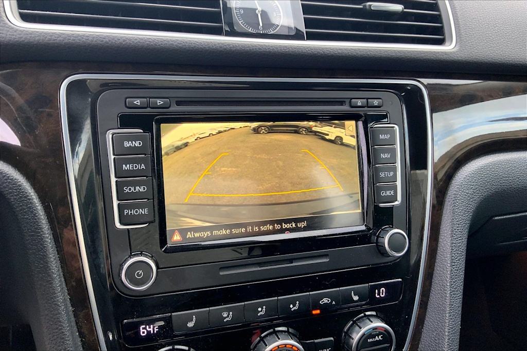 Thumbnail: 2014 Volkswagen Passat - 16