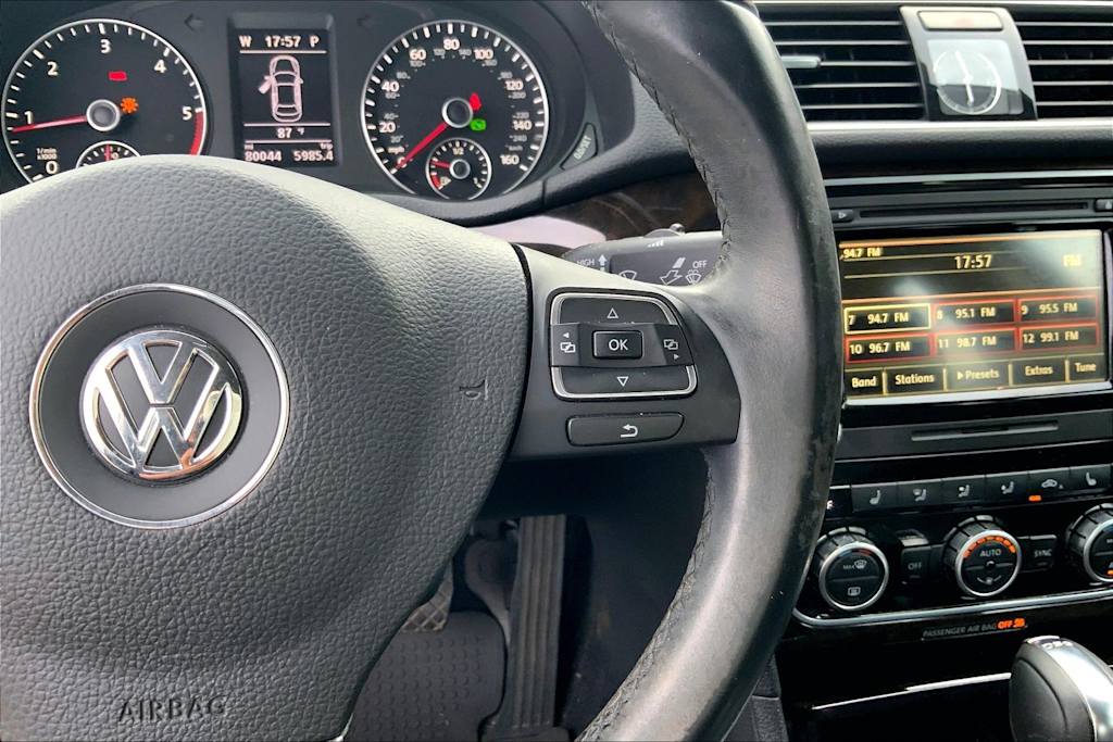 Thumbnail: 2014 Volkswagen Passat - 26