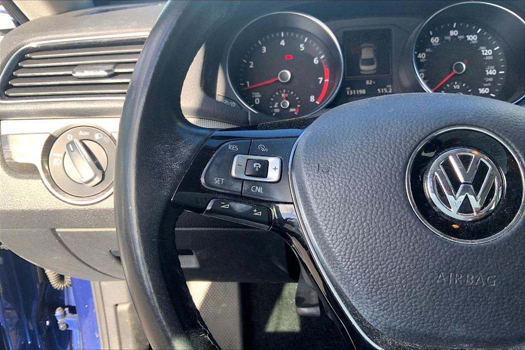 Thumbnail: 2017 Volkswagen Passat - 26