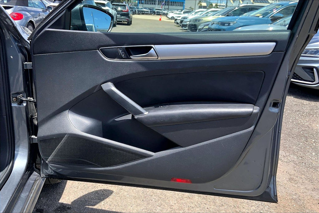 Thumbnail: 2019 Volkswagen Passat - 28