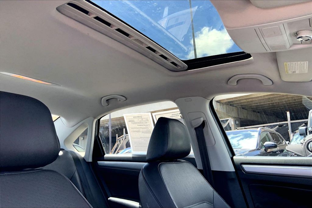 Thumbnail: 2019 Volkswagen Passat - 30