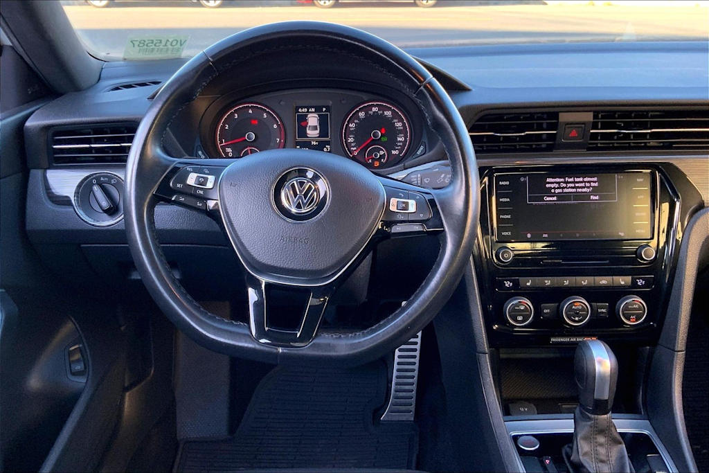 Thumbnail: 2021 Volkswagen Passat - 13