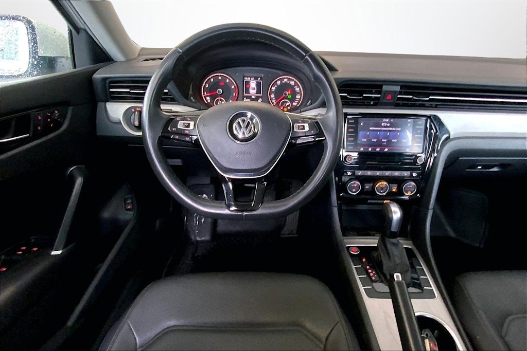Thumbnail: 2021 Volkswagen Passat - 14