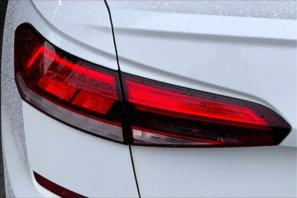 Thumbnail: 2021 Volkswagen Passat - 32