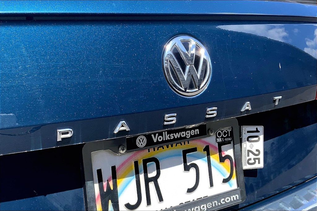 Thumbnail: 2022 Volkswagen Passat - 7