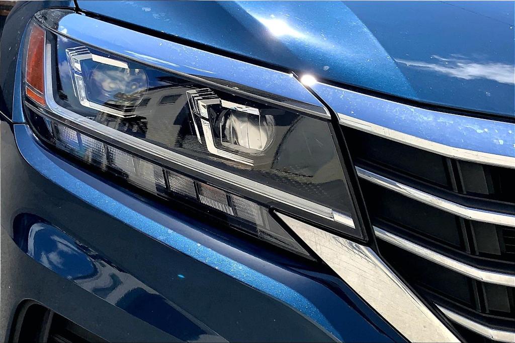 Thumbnail: 2022 Volkswagen Passat - 31