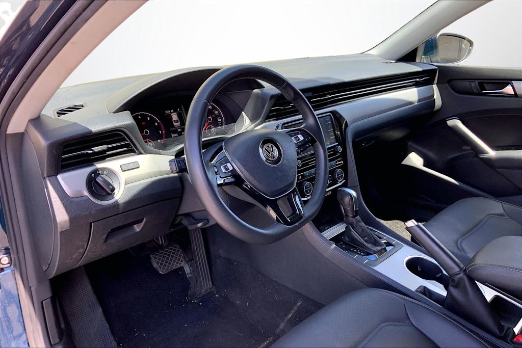 Thumbnail: 2022 Volkswagen Passat - 2