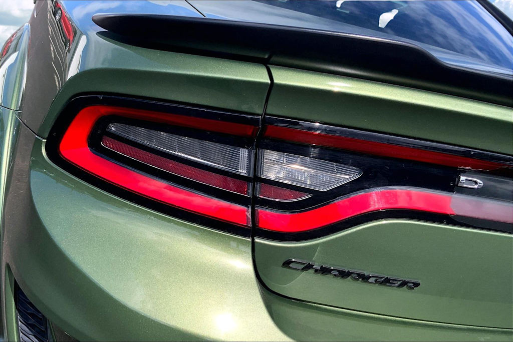 Thumbnail: 2022 Dodge Charger - 32