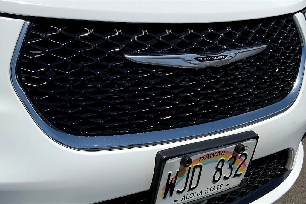 Thumbnail: 2022 Chrysler Pacifica - 32