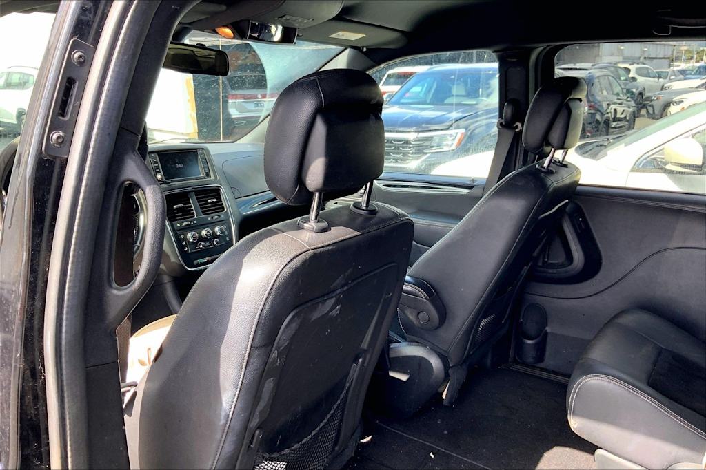 Thumbnail: 2019 Dodge Grand Caravan - 13