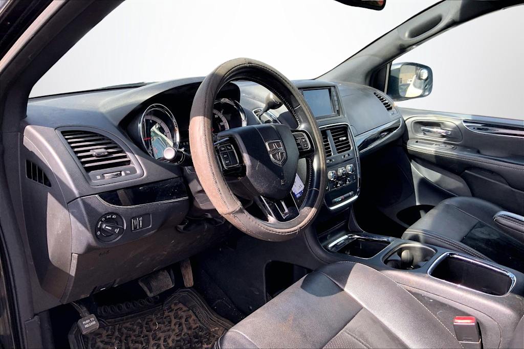Thumbnail: 2019 Dodge Grand Caravan - 2