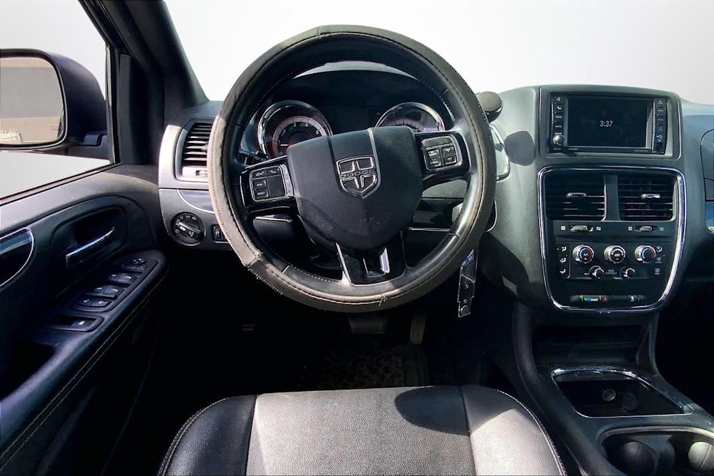 Thumbnail: 2019 Dodge Grand Caravan - 14