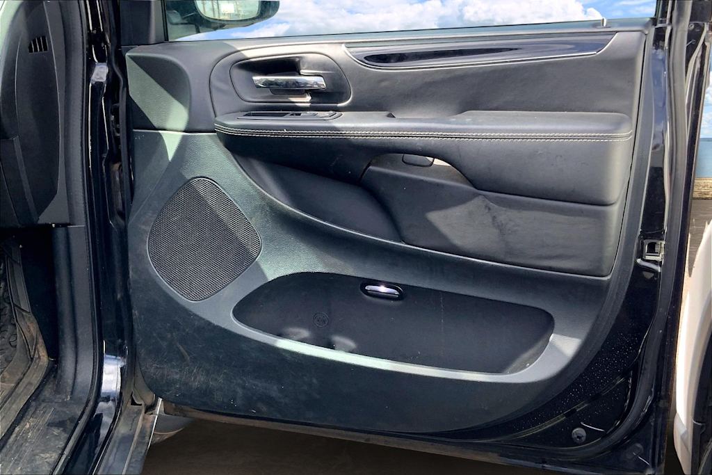Thumbnail: 2019 Dodge Grand Caravan - 28