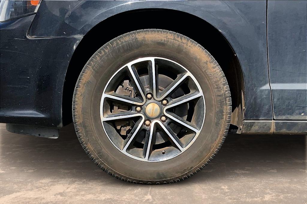 Thumbnail: 2019 Dodge Grand Caravan - 8