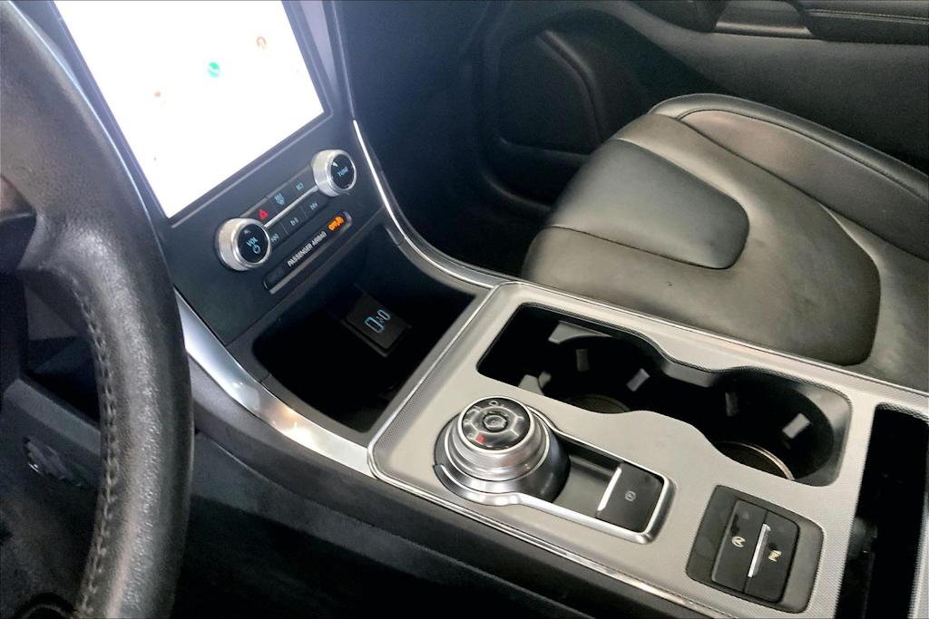 Thumbnail: 2022 Ford Edge - 16