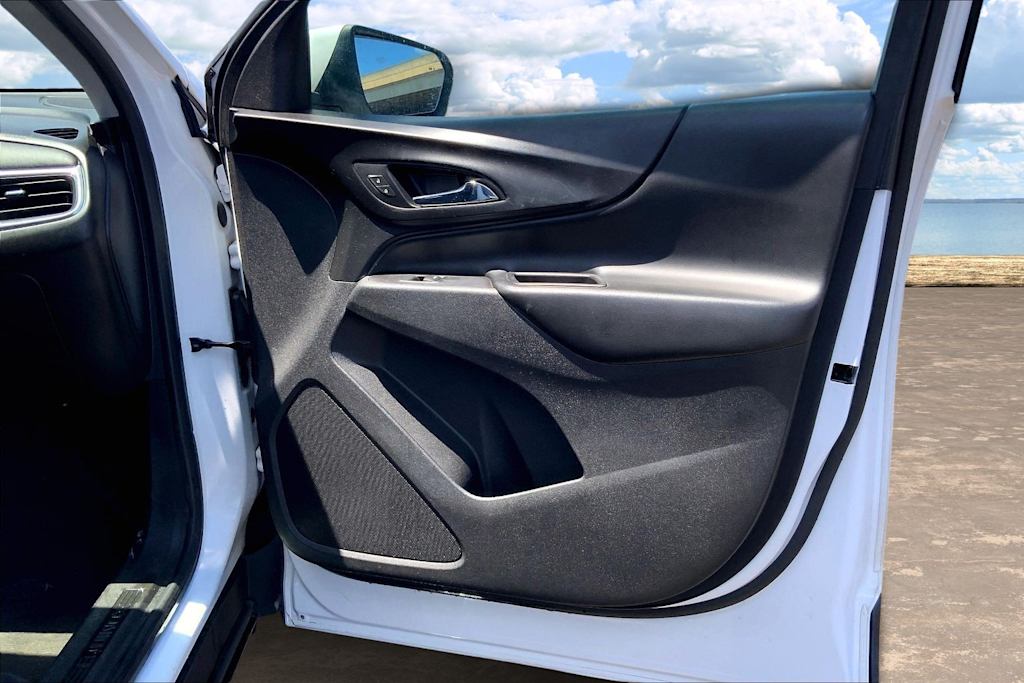 Thumbnail: 2019 Chevrolet Equinox - 28