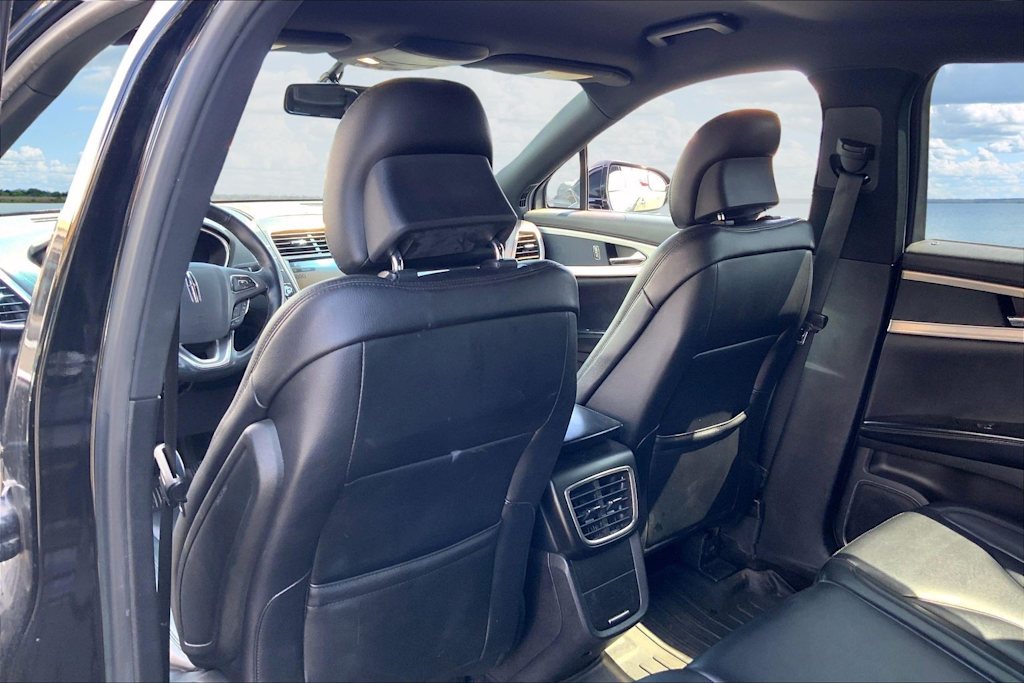 Thumbnail: 2017 Lincoln MKX - 13