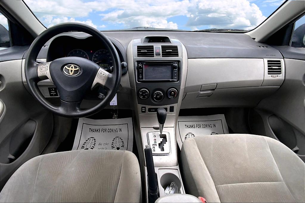 Thumbnail: 2012 Toyota Corolla - 10