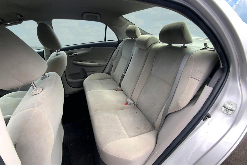 Thumbnail: 2012 Toyota Corolla - 28