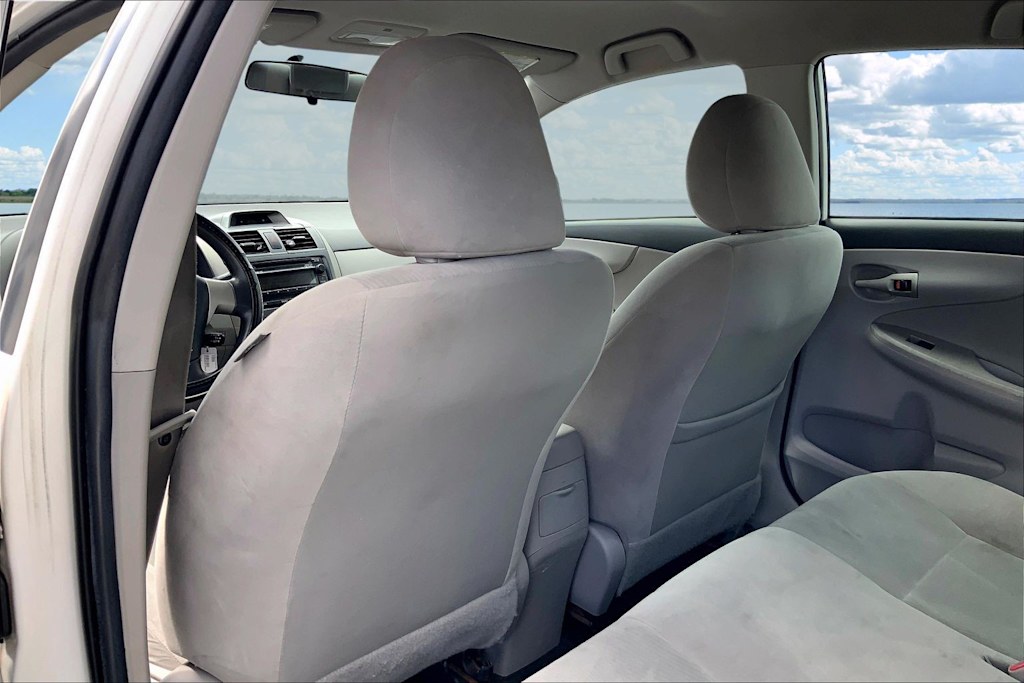 Thumbnail: 2012 Toyota Corolla - 13