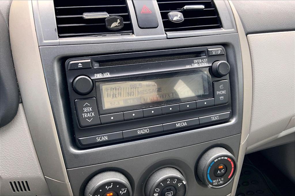 Thumbnail: 2012 Toyota Corolla - 16