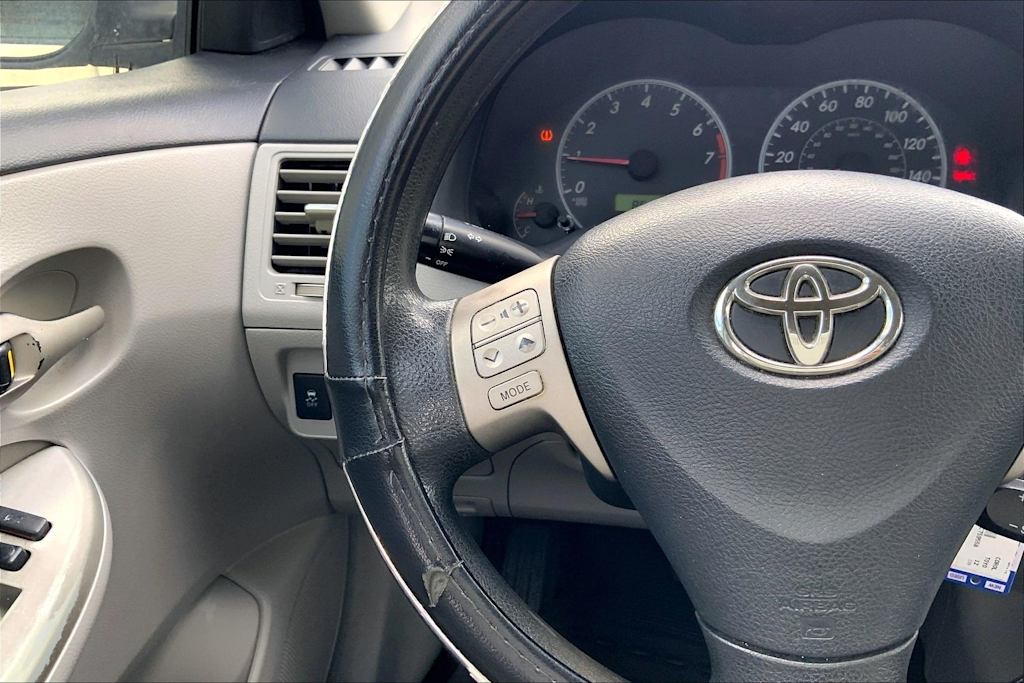 Thumbnail: 2012 Toyota Corolla - 25