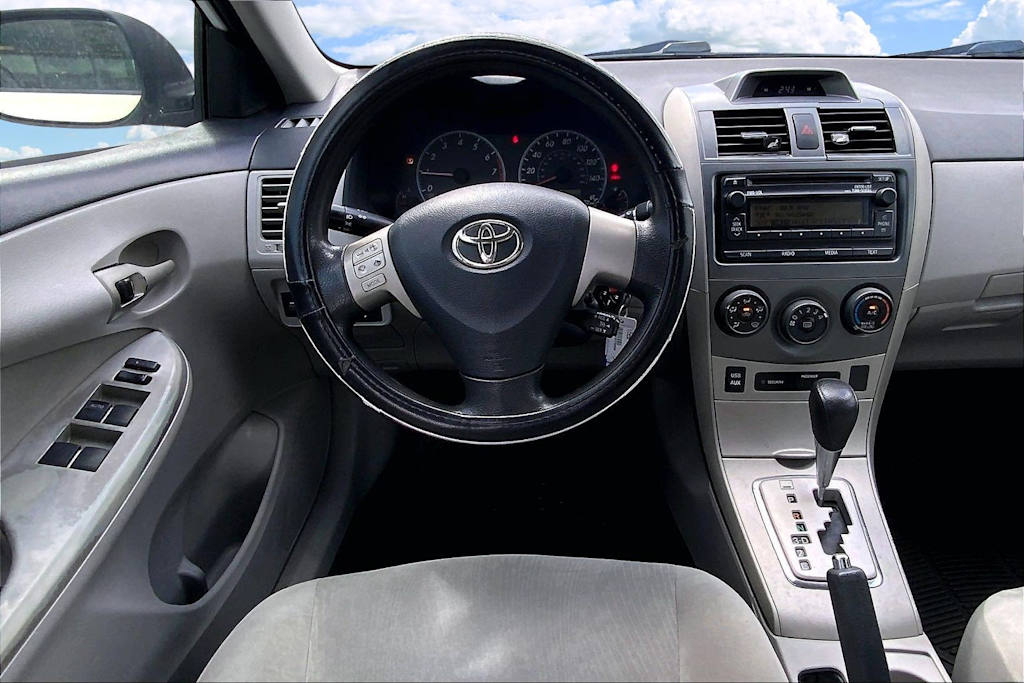 Thumbnail: 2012 Toyota Corolla - 14