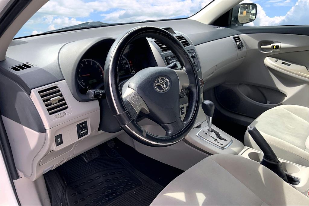 Thumbnail: 2012 Toyota Corolla - 2